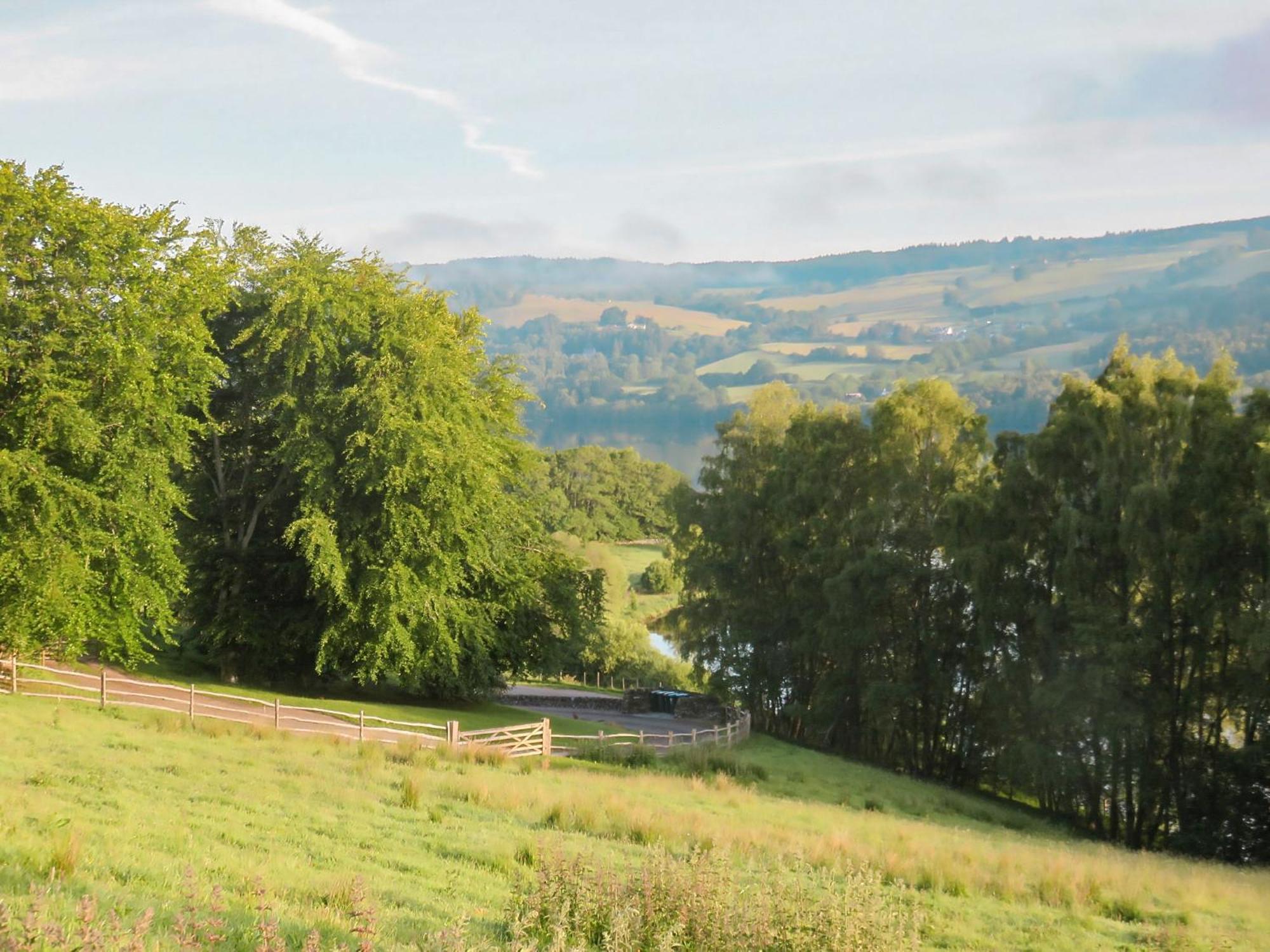 Tummel Cottage Foss ภายนอก รูปภาพ